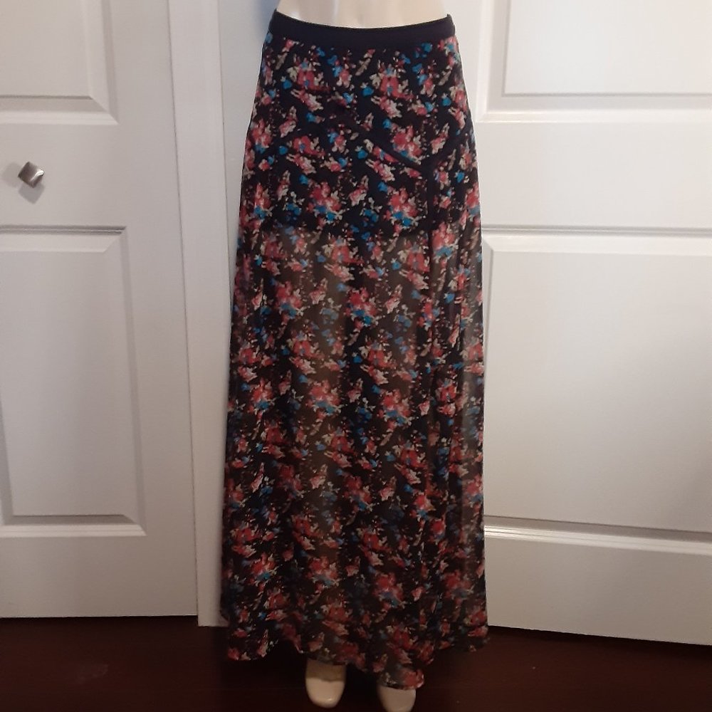 Forever 21 black floral maxi skirt Ribbon Yoke Details